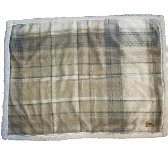 UGG Plaid Standard Pillow Cover - Picture 1 of 9